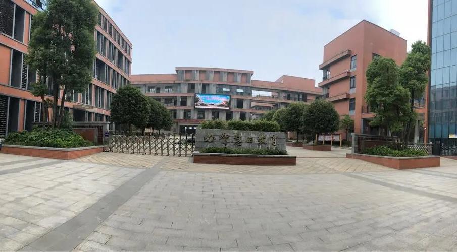 長(zhǎng)沙市高新區(qū)東方紅小學(xué)食堂